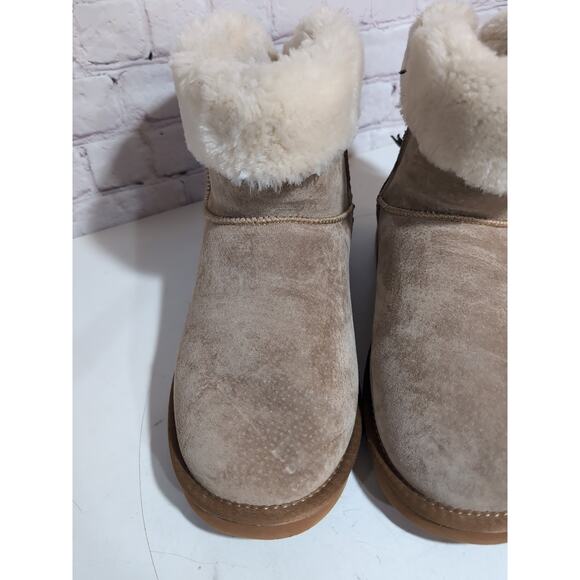 Lamo Adele Short Boots Women’s Size 10 Tan Suede Faux Fur Lined Bow Back Winter - Picture 6 of 12